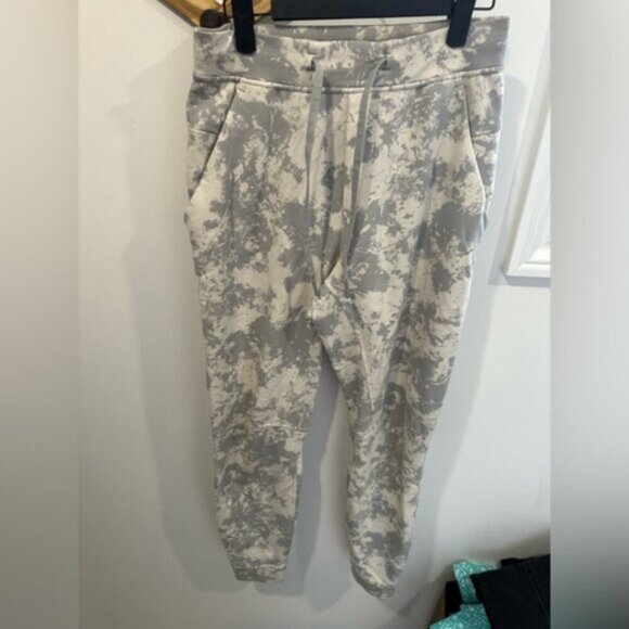 EUC- MENS LULULEMON CITY SWEAT JOGGER - Picture 3 of 9